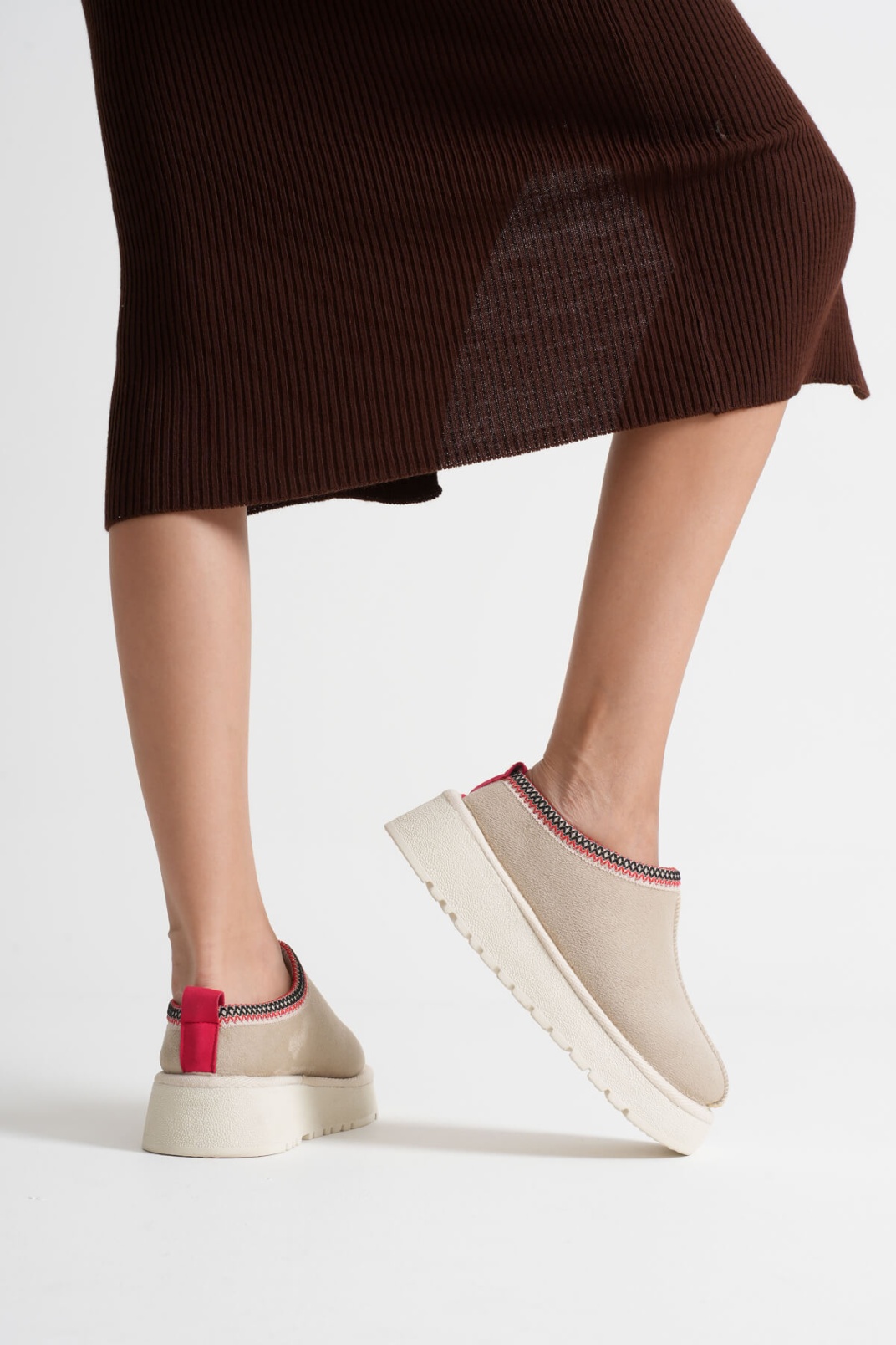 Elsa Kadın Bej Kışlık Kürklü Terlik