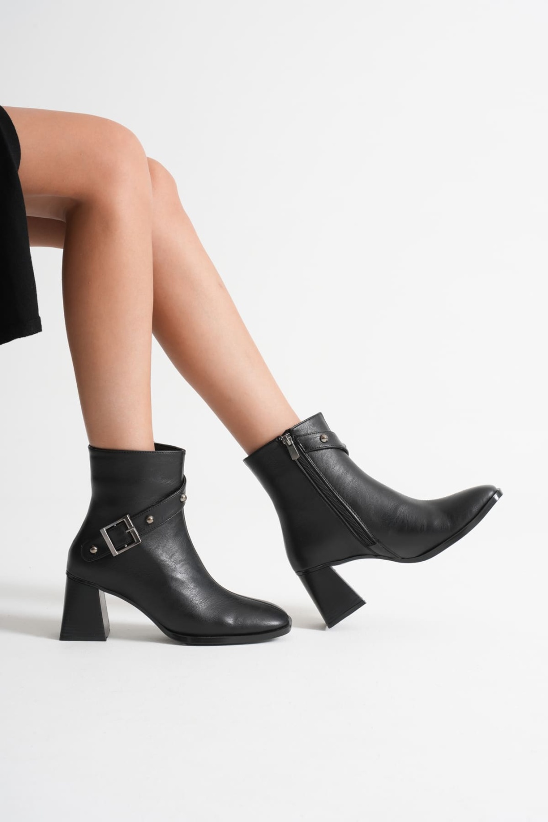 Vera Kadın Siyah Topuklu Bot