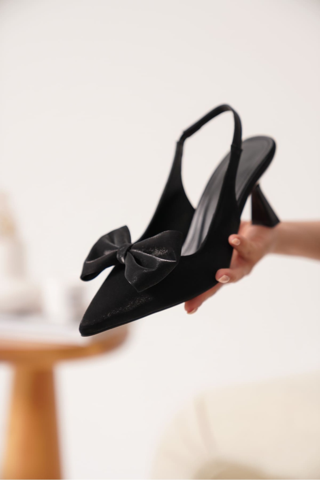 Serra Siyah Özel Malzeme Kadın Topuklu Ayakkabı