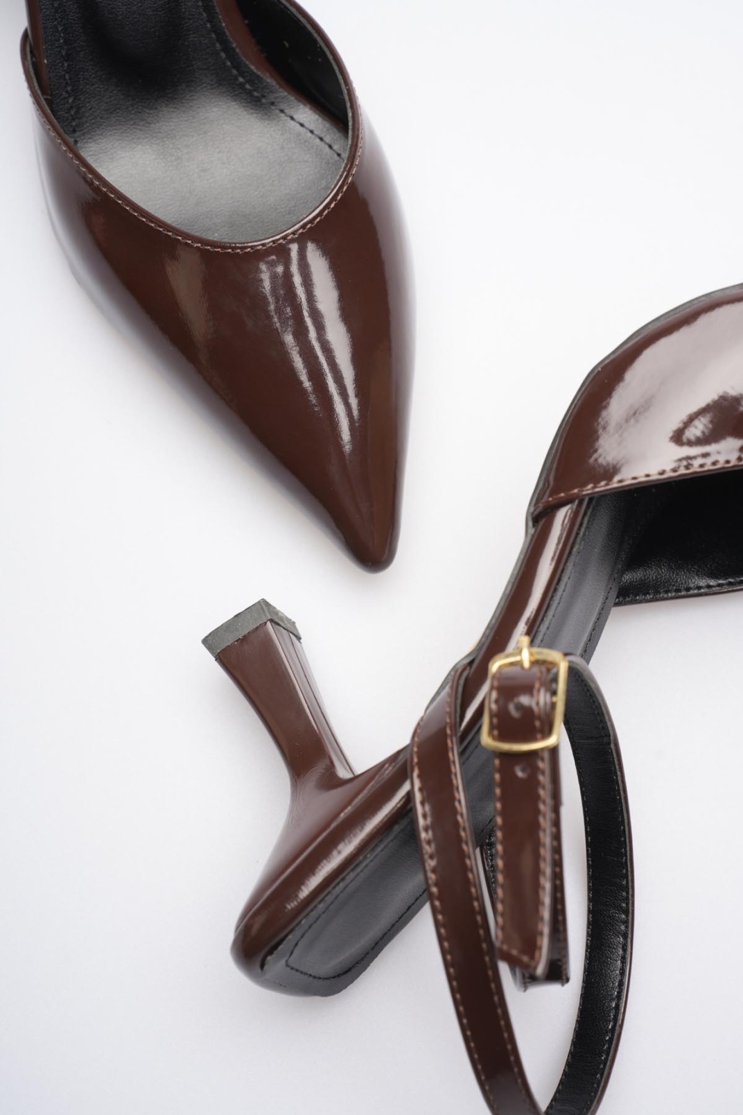 Acı Kahve Rugan Topuklu Ayakkabı TR03MS02E