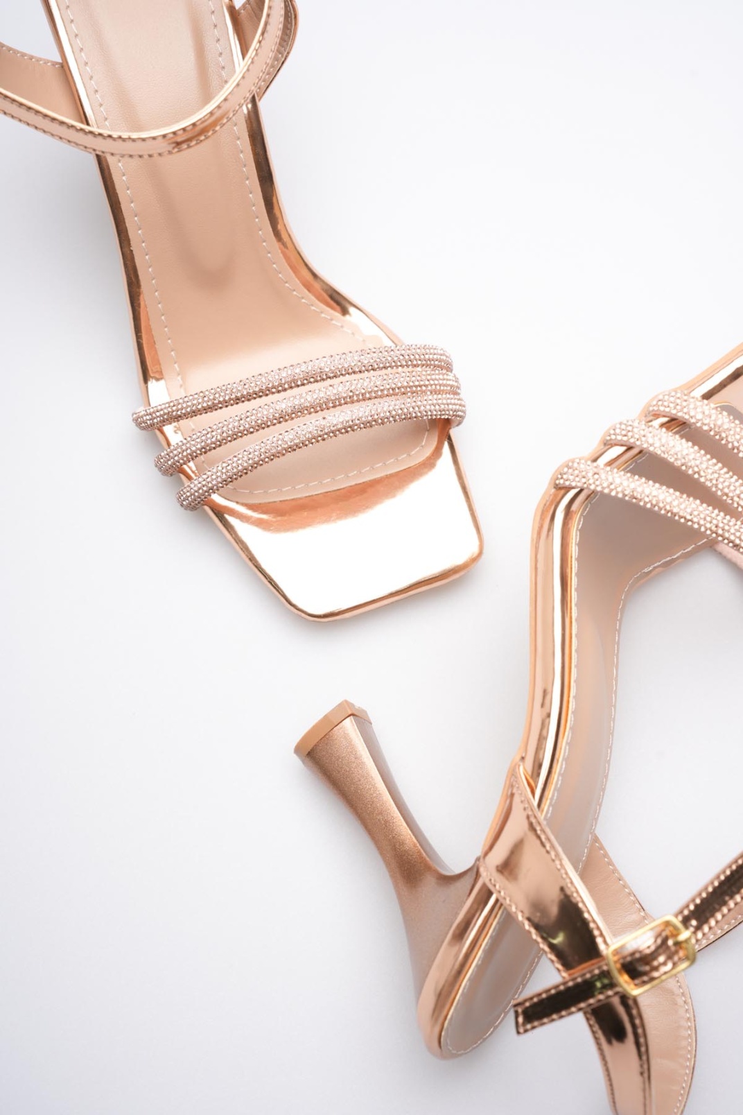 Rose Gold Taşlı İnce Topuklu Abiye Sandalet TR20MY15G