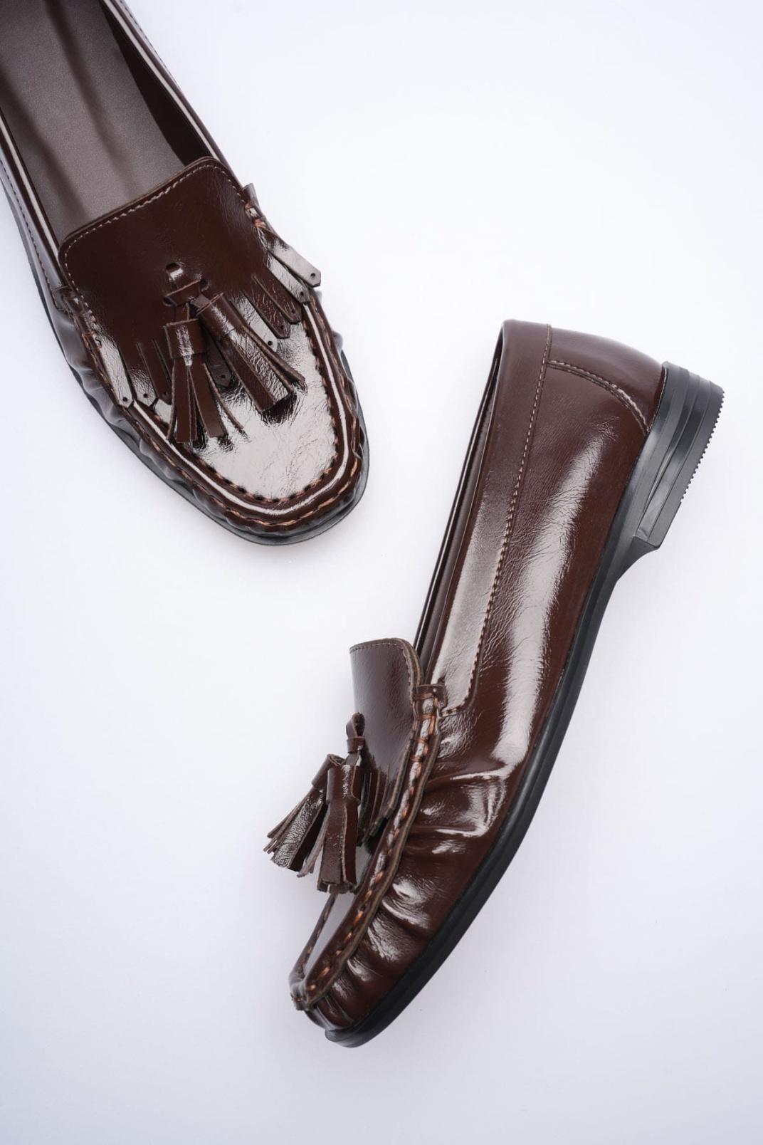 Acı Kahve Rugan Püsküllü Kadın Loafer Ayakkabı TR88MS01B