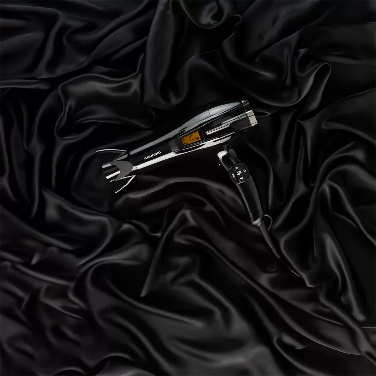 GRUNDIG HD 9880 Saç Kurutma Makinesi