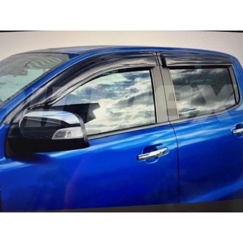 CAM RÜZGARLIGI , DÖRT PARÇA  TOYOTA HILUX  2015 +