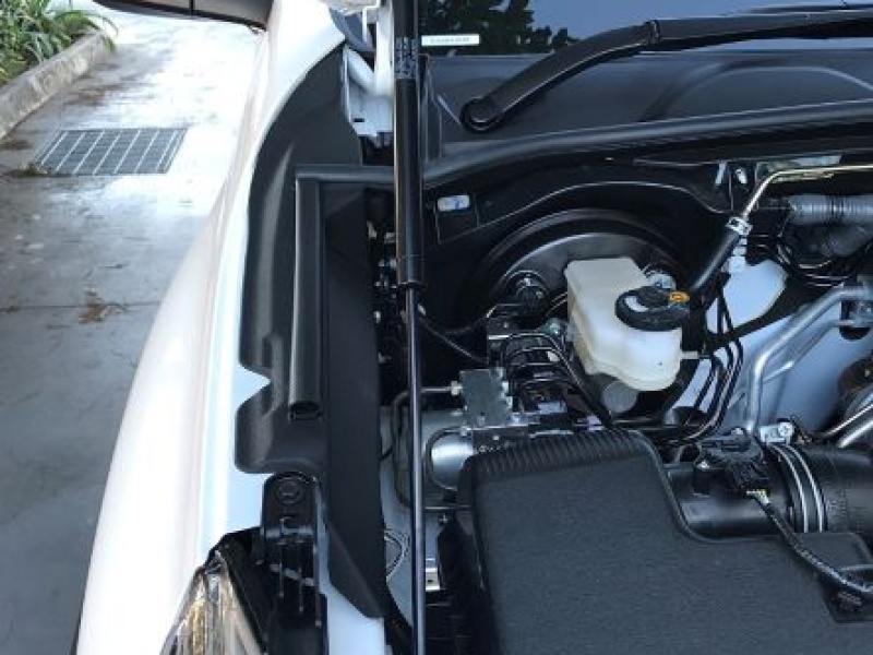 KAPUT AMORTİSÖRÜ- Toyota  Hilux  2015+