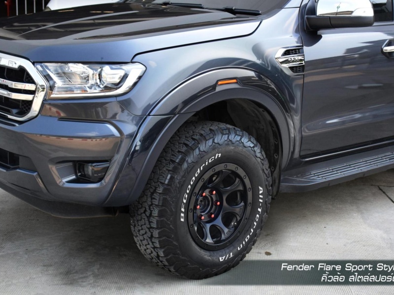 SPORT FENDER FLARES    FORD WILDTRAK                 MATTE BLACK     reflektör