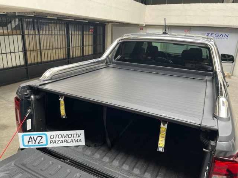 EVOm Manual Roll Cover 2023 Amarok