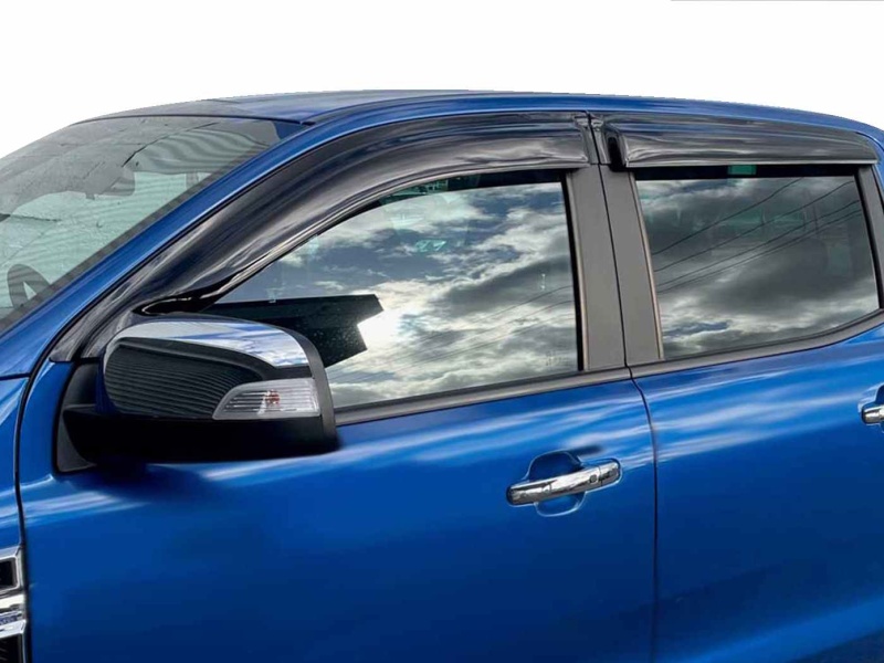 CAM RÜZGARLIGI   DÖRT PARÇA   2023  AMAROK