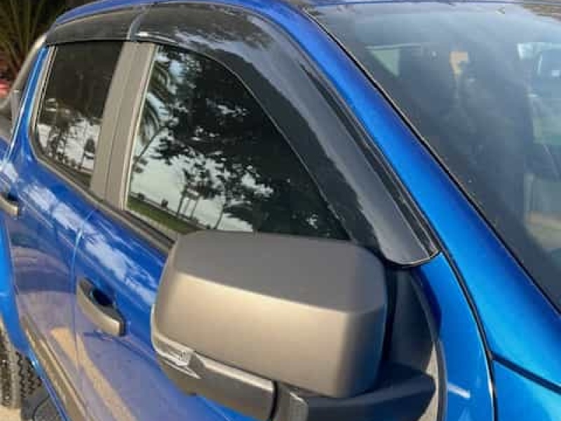 CAM RÜZGARLIGI   DÖRT PARÇA   2023  AMAROK