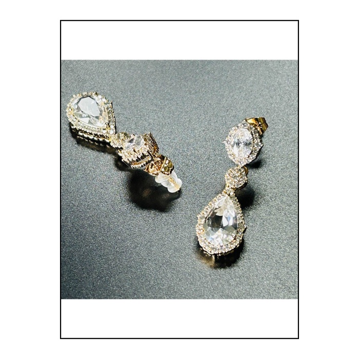 Küpe, Zirkon Taşlı, Kararmayan Paslanmaz Çelik, Sallantılı, Pembe (Rose) Renk, Model446