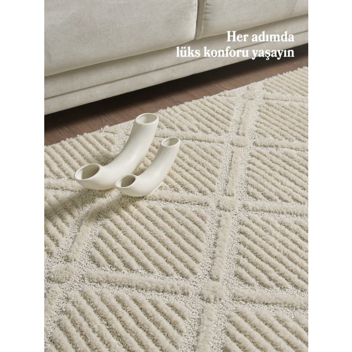 Yumuşak Peluş Tüylü İskandinav desenli Kabarık Bukleli Krem Renkli Halı