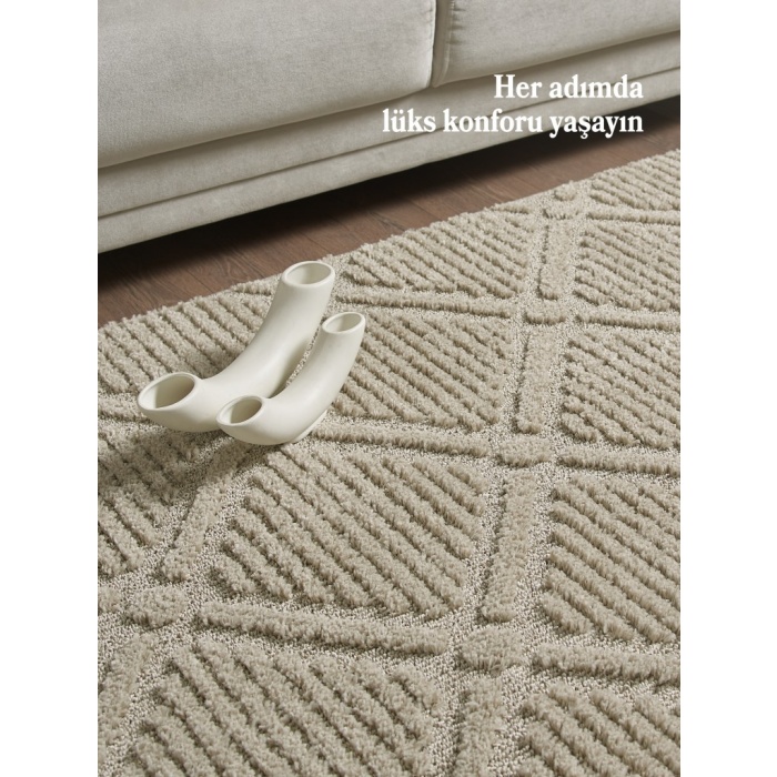 Yumuşak Peluş Tüylü İskandinav desenli Kabarık Bukleli Bej Renkli Halı