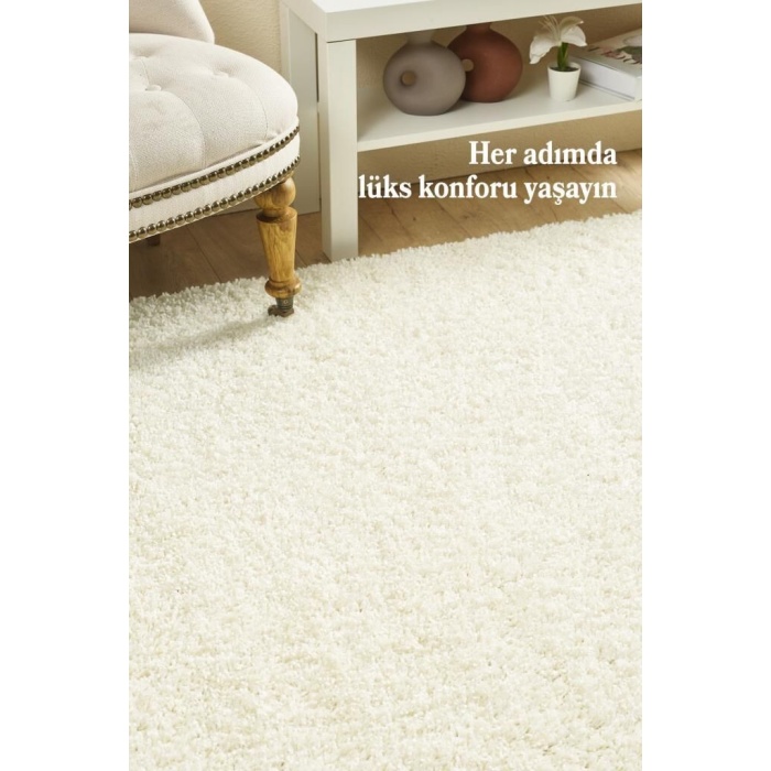 Yüksek Tüylü 30 mm Hav Yüksekliğinde Düz Krem Renkli Shaggy Halı