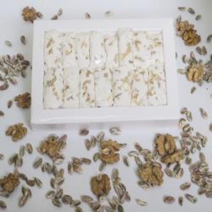 Cevizli Sakız Helva