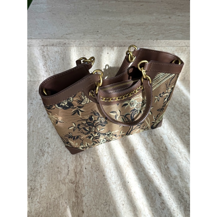 FLORA İTHAL PREMİUM SERİ ASKILI ÇANTA
