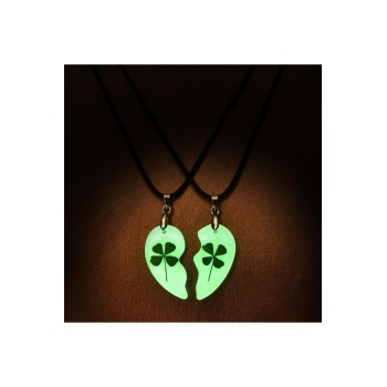 Sevgililer Için Karanlıkta Parlayan Fosforlu Yonca Kalp Kolye Sevgililer Günü Hediyesi