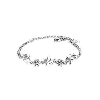 925 Ayar Gümüş Kalpli Yonca Beyaz Taşlı Bileklik Sevgililer Günü Sevgiliye Hediyelik