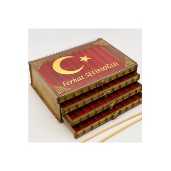 Kişiye Özel Ahşap Tespih Kutusu – Cam Kapaklı 4 Katlı 40lı Tesbih Koleksiyon Kutusu