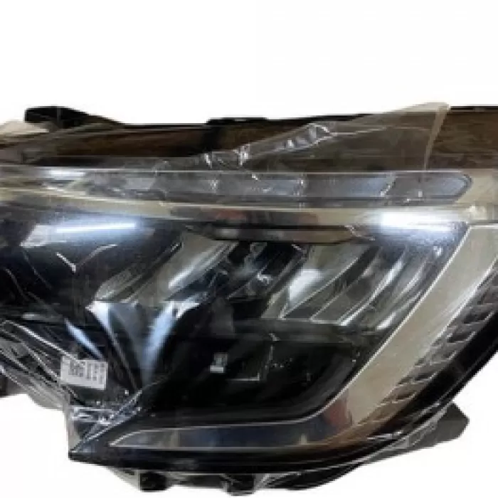 RENAULT CLİO 5  ÖN FAR SOL (SİYAH) 2019-