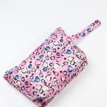 Makyaj Çantası Ve Çok Amaçlı El Çantası Kalp Desenli