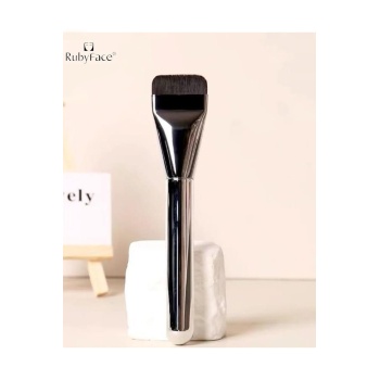 Homojen Dağılım Sağlayan Fondöten Fırçası – Profesyonel Makyaj Fırçası