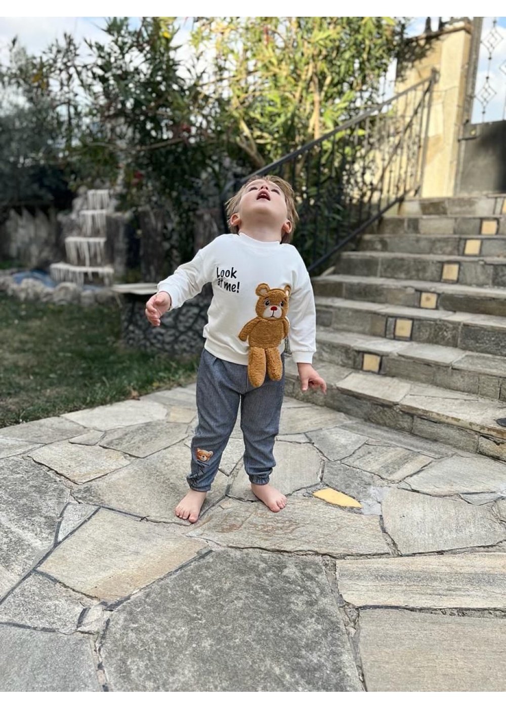 2-3-4 Yaş Ayıcık Sallanan Ayak Desenli Likra Penye Kumaş Sweat Pantolonlu Kız Erkek 2li Çocuk Takımı