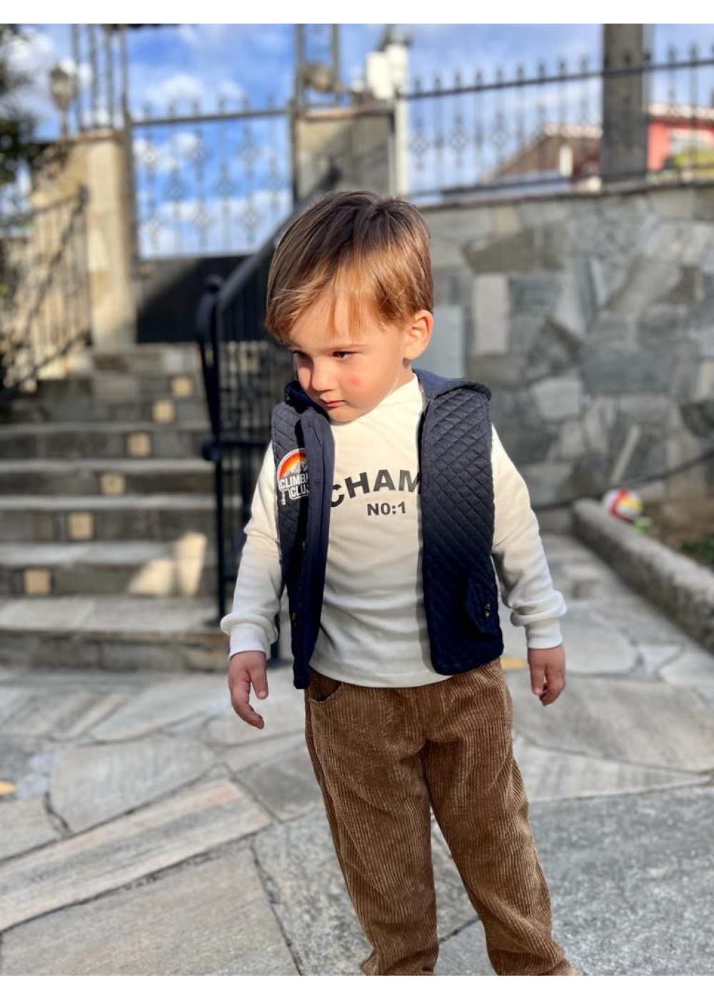 3-4-5 Yaş Fitilli Kadife Pantolon Kapitone Kapşonlu Yelek Uzun Kollu Sweat 3lü Erkek Çocuk Takımı