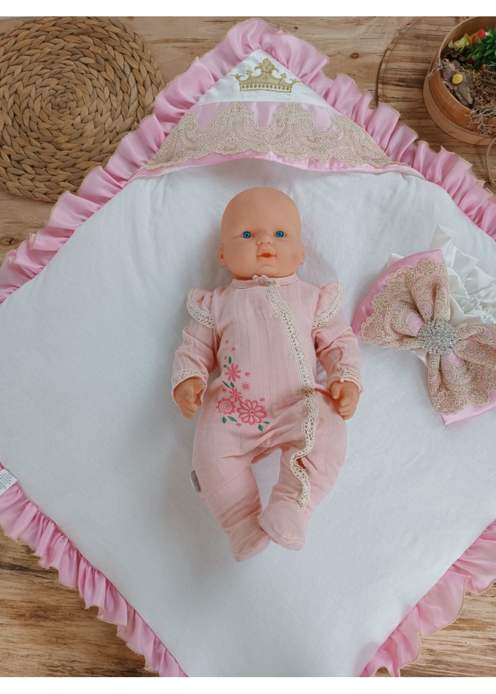 Yenidoğan Grand Lüks Kelebek Ağır Güpür İşlemeli Şapkalı Bebek Battaniyesi Kundak