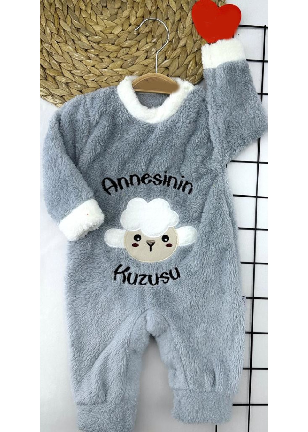 3-6-9-12 Ay Kuzu Tüylü Kumaş Annesinin Kuzusu Nakışlı Alttan Çıtçıtlı Kız Erkek Bebek Tulumu