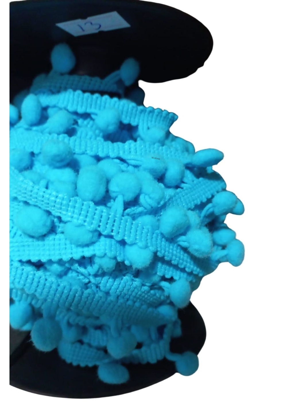 Sıralı Ponpon 1 Metre Bebe Mavisi