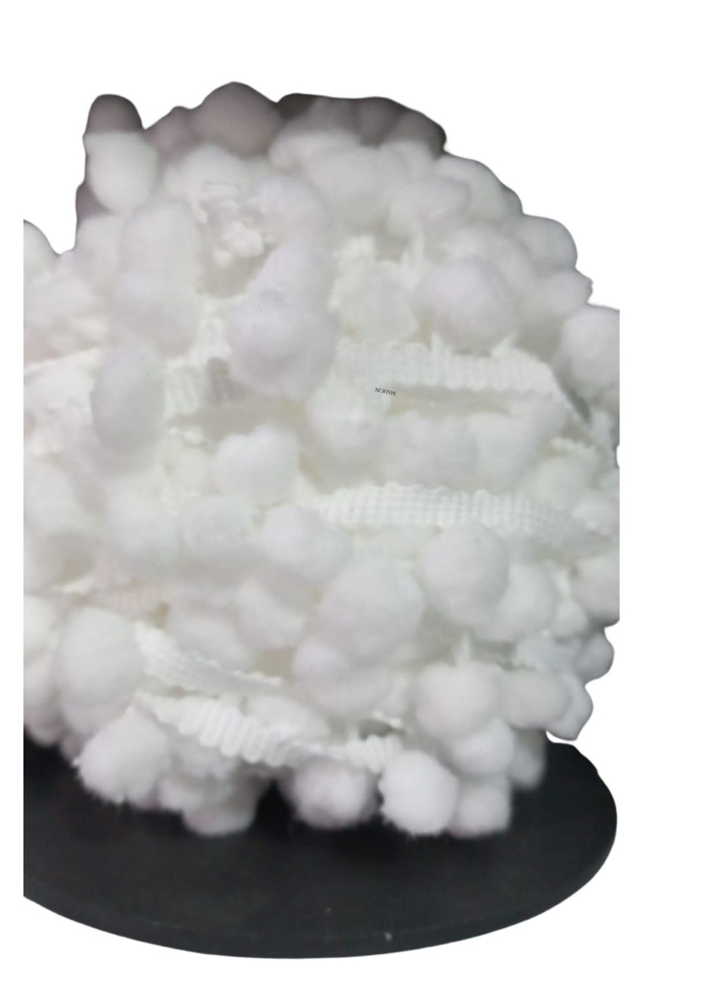 Sıralı Ponpon 1 Metre Beyaz