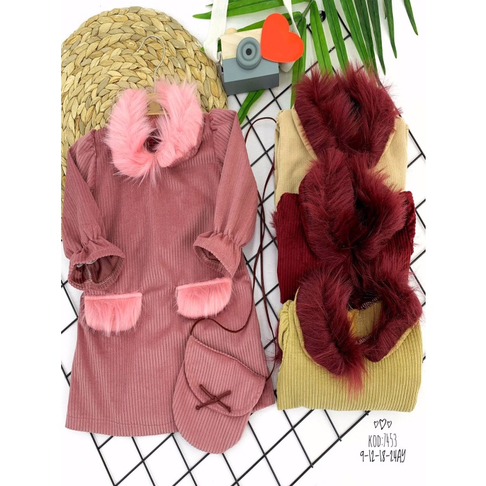 9-12-18-24 Ay Tüylü Yaka Ve Cep Kapaklı Çantalı Fitilli Kadife Uzun Kollu 2li Kız Bebek Elbisesi