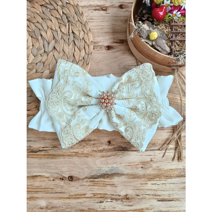 Yenidoğan Kuzulu Taç Nakış Güpürlü Fiyonklu Duvaklı Prizma Taş Unisex Kundak Bebek Battaniyesi