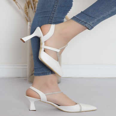 Taş Detay 7 Cm Topuklu Ayakkabı Beyaz - 18207.264.