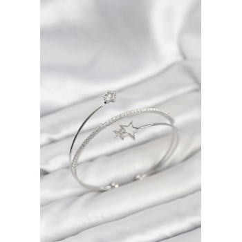 Yıldızlı Model Pirinç Gümüş Renk Kadın Bileklik - TJ-BB8262