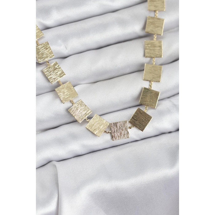 Kare Plaka Model Gold Renk Kadın Kolye - TJ-BKO10825