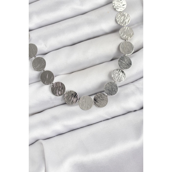 Yuvarlak Plaka Model Gümüş Renk Kadın Kolye - TJ-BKO10826