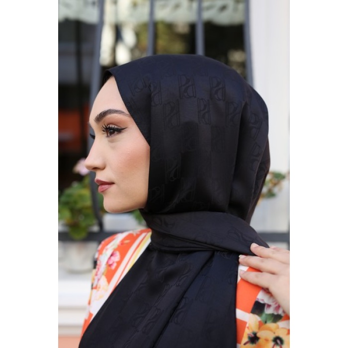Siyah Seri Jakar Şal