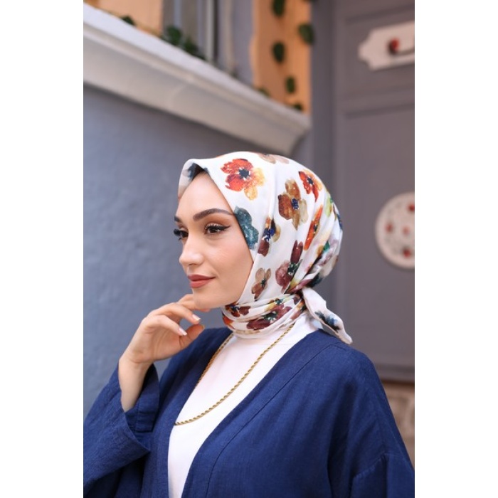 Kırlangıç Çiçeği Desen Soft Eşarp