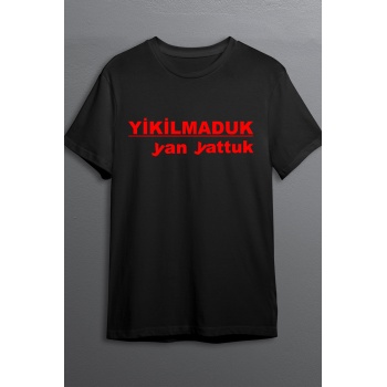 Yıkılmaduk Yan Yattuk Baskılı Pamuklu Likralı T-shirt (Kırmızı Yazılı Siyah) L Beden