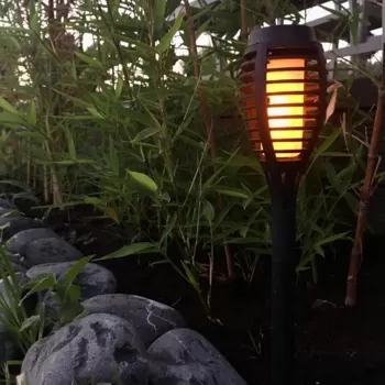 Solar Alev Efektli Bahçe Lambası