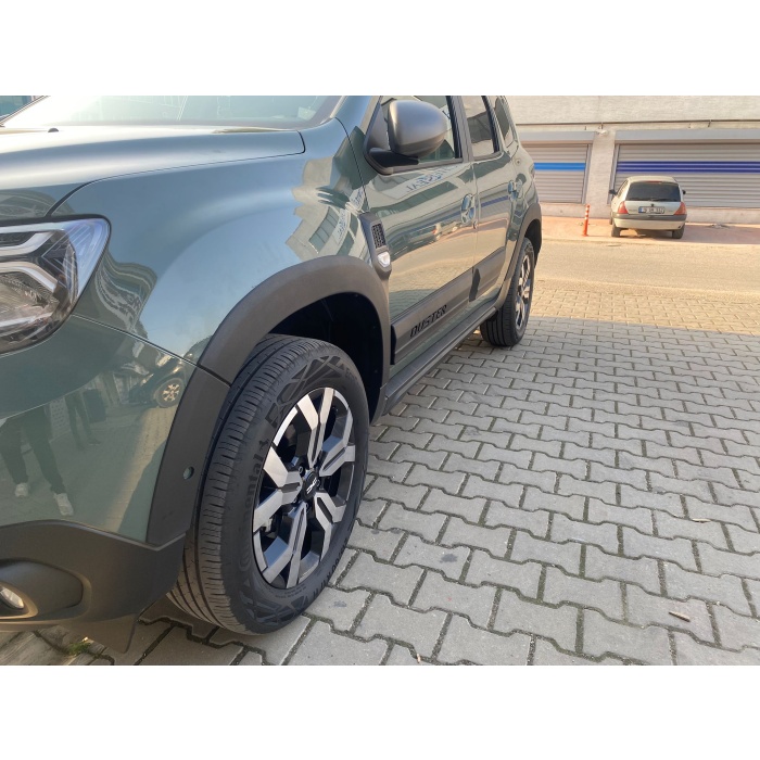 Dacia Duster 2018 ve Üzeri Kapı ve Çamurluk Koruma Premium Dodik Seti 12 Parça