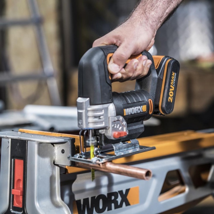 WORX WX543.9C 20Volt 2.0Ah Li-ion Profesyonel Tek Akülü Şarjlı Dekupaj Testere