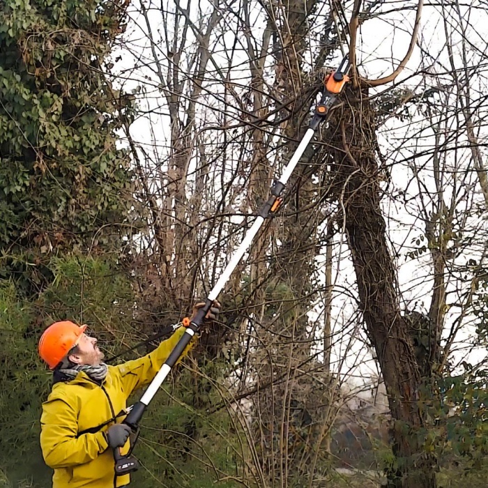 WORX WG349E 20Volt 2.0Ah Li-ion Tek Akülü 20CM Profesyonel Teleskobik Saplı Açı Ayarlı Zincirli Dal Budama