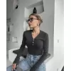 Düğme Detaylı Yıkamalı Crop