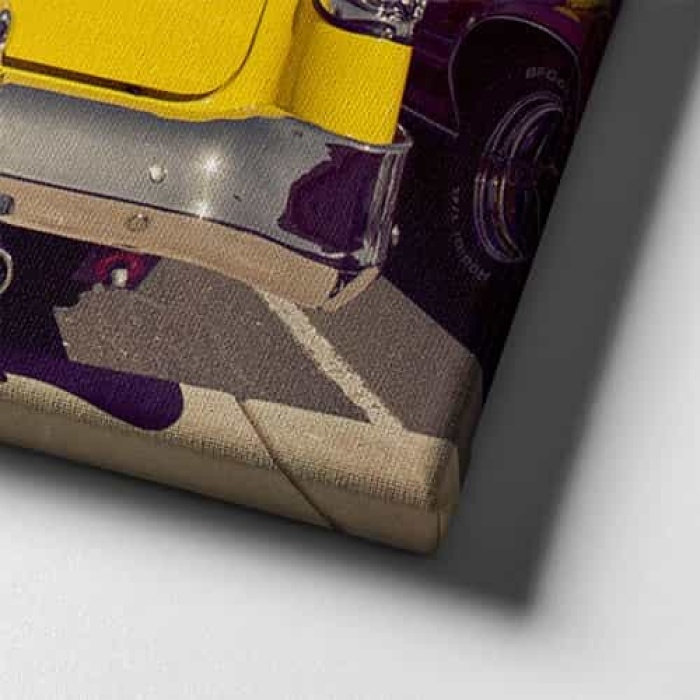 Klasik Sari Araba Canvas Tablo