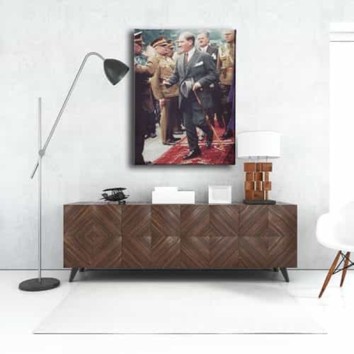 Selamlarken Ataturk Kanvas Tablo