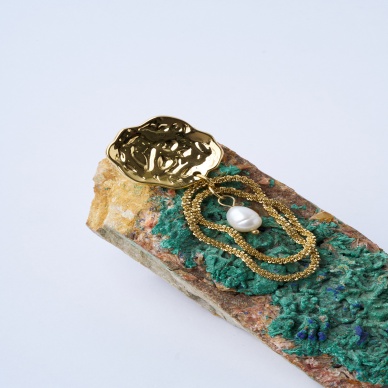 Pearly Gold Sallantılı Çelik Küpe