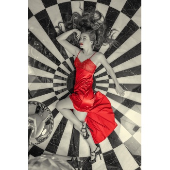 DANTELLİ UZUN YIRTMAÇLI SATEN GECELİK ELBİSE STRİNG TAKIM KIRMIZI (MGP31512)