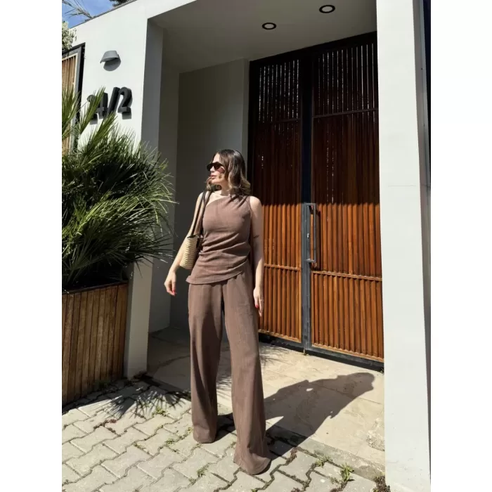 Kadın Keten Asimetrik Tek Omuzlu Bluz Pantalon Takım- Kahverengi